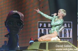 Miley Cyrus - Concert Park Suite Arena (Montpellier)