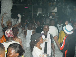 mousse - Cristal Palace Chez Alex's - Le Cotonou - Benin - Night Club - Discotheque